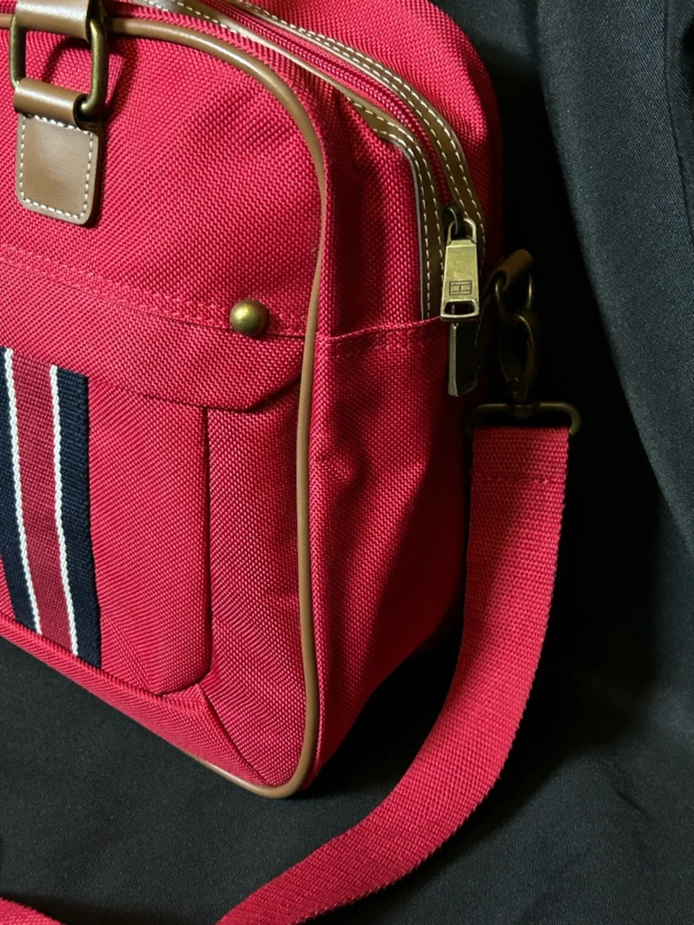 Tommy Hilfiger Vintage Canvas Crossbody Laptop Bag Tote Travel Bag